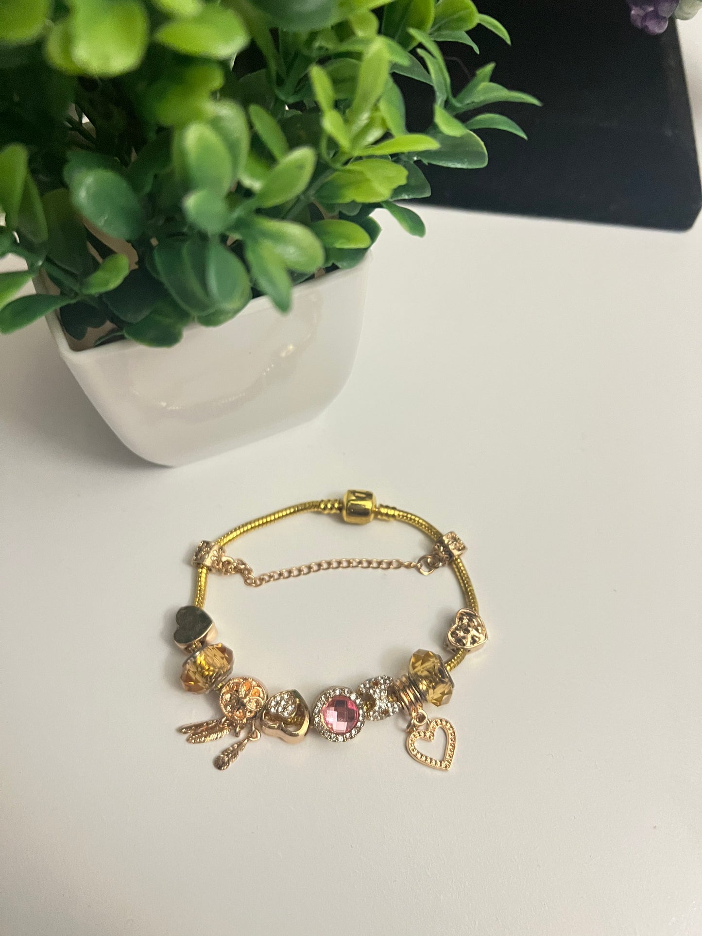 Charm bracelet
