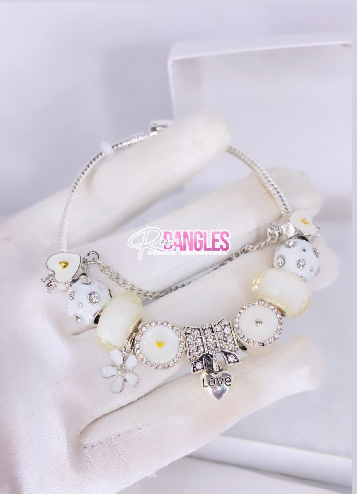 Charm bracelet