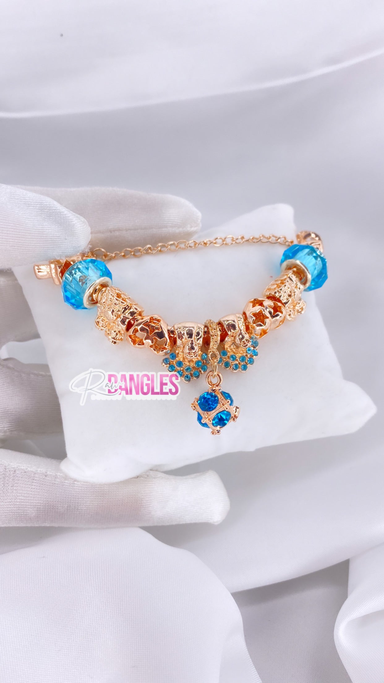 Charm bracelet